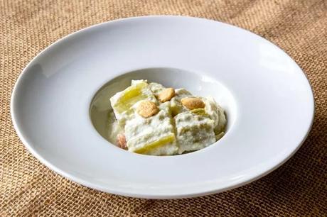 MARIDAJES : CARDO CON ALMENDRAS