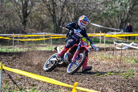 Benjamín Herrera se acerca al Top 10 en Segunda Fecha del Campeonato Italiano de Enduro Benjamin Herrera_Campeontato Italiano_Red Bull (3)