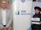 Ecuador graduó segunda promoción profesionales programa Volkswagen University