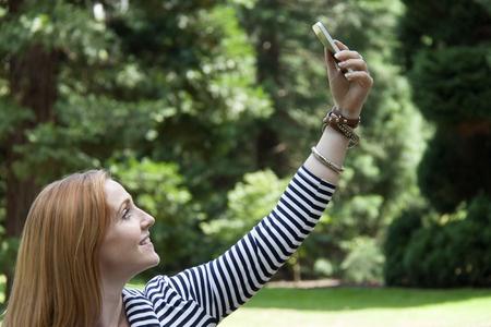 ¿Cómo anunciar mi negocio por internet? instagramselfie