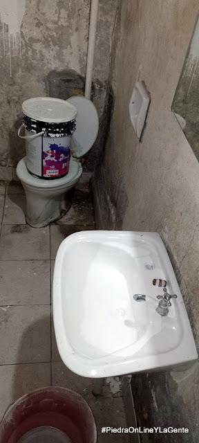 Destrozaron una promotora de Rolando Figueroa en Piedra del Águila