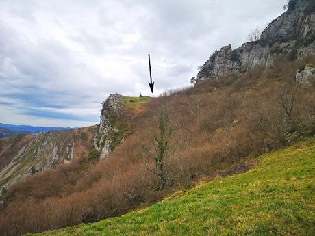 La Peña Serandi por las Foces de Las Xanas y los Picarós
