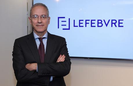 Jesús Gascón, secretario de Estado de Hacienda: «avanzaremos en breve en la directiva DAC 8 que regula la fiscalidad de los criptoactivos» Jesús Gascón, secretario de Estado de Hacienda: «avanzaremos en breve en la directiva DAC 8 que regula la fiscalidad de los criptoactivos»