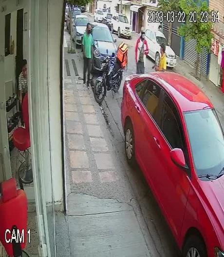 (video) Roban moto a repartidor en la B. Anaya y ya los andan cazando; piden ayuda