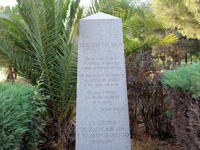 Monumento a Claudio Velasco Monumento a Claudio Velasco