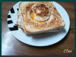 Sandwich de lomo, bacon y huevo