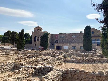 Ruinas de Ampurias El edificio del museo de Ampurias