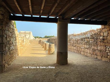 Ruinas de Ampurias Criptopórtico en las ruinas de Ampurias