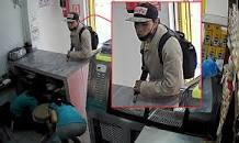#Venezuela: A punta de titubeos y escopeta robó charcutería en #LosTeques: Todo quedó grabado (VIDEO DEL LADRÓN NOVATO)