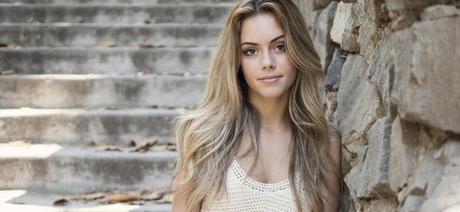 Recupera la Juventud de la Piel con Génifique Crème Activatrice de Jeunesse mujer-joven