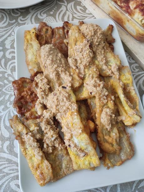 PENCAS DE ACELGAS EN SALSA DE ALMENDRAS