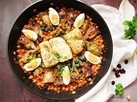 Cazuela de garbanzos,  bacalao y alcachofas  de Viernes Santo