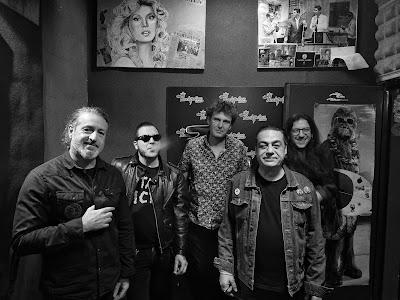 DESTERRADOS: 'VALIÓ LA PENA' CON TANGERINE FLAVOUR