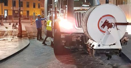 En desazolve del Centro Histórico se encuentra desde grasa hasta artículos de higiene personal