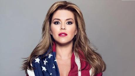 Frente al espejo, Alicia Machado enseña su perfecta figura y paraliza las redes (VIDEO)