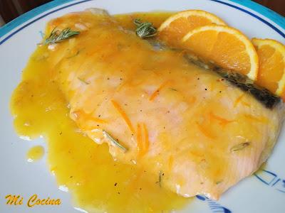 SALMÓN EN SALSA DE NARANJA Y ROMERO