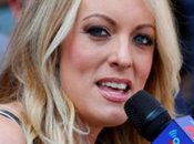 Stormy Daniels, actriz cine para adultos complicó Trump