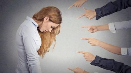 Gestión de las críticas: aspecto clave para triunfar (y ser feliz). Gestión de las críticas: aspecto clave para triunfar (y ser feliz).