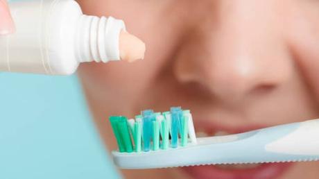 #SALUD: Efectos de usar crema de dientes caducada #SALUD: Efectos de usar crema de dientes caducada