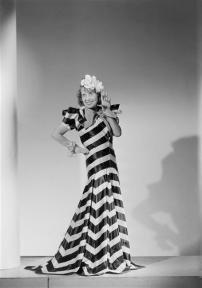 Mistinguett_Harcourt_1939_3 Mistinguett