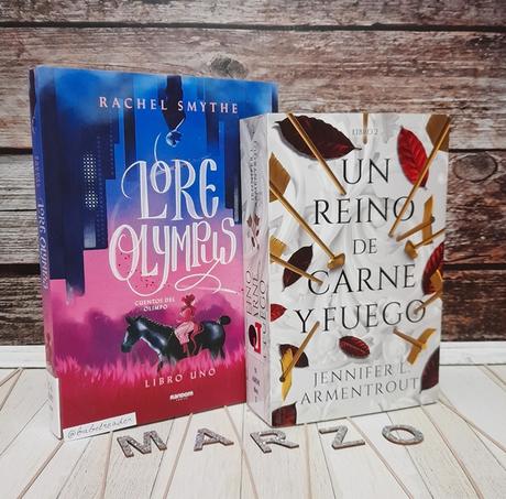 Mis lecturas del mes: rosa, azul y rojo salvaje Mis lecturas del mes: rosa, azul y rojo salvaje