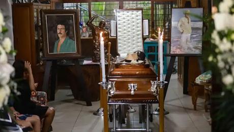 #Mexico: | Andrés García: Entre coronas de flores, amigos y familiares del actor le dan el último adiós en #Acapulco