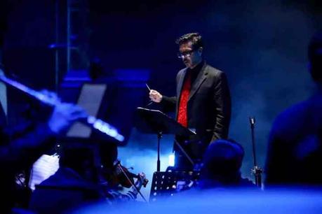 La ópera clown Santino, el camino del mago, fue un éxito a pesar de la lluvia