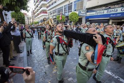 Evangélicos, un credo a golpe de rezos y palmas en una sociedad conservadora.