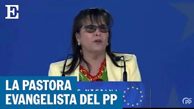 Evangélicos, un credo a golpe de rezos y palmas en una sociedad conservadora.
