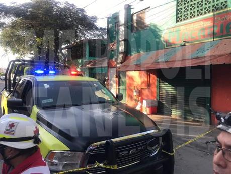 Joven muere prensado en un negocio de comida en la B Anaya