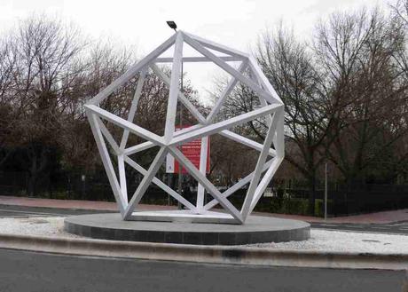 El icosaedro vacío de Alcalá de Henares