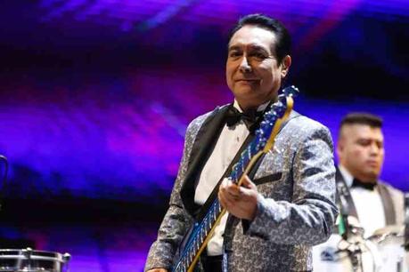 Con Los Ángeles Azules la Plaza Fundadores obtuvo un rotundo lleno