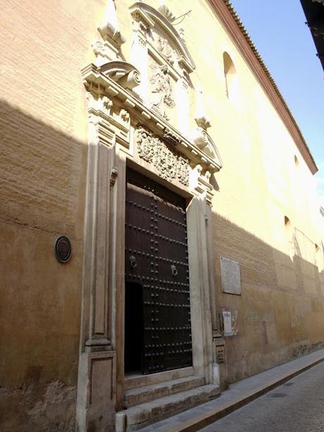 El Convento de Madre de Dios (2): el edificio y la fachada principal.