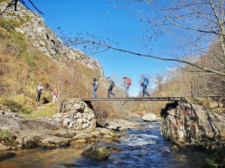 Cabeza Pandescura y Foz del Casaño por la Canal de la Llucia