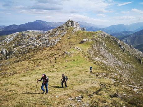 Cabeza Pandescura y Foz del Casaño por la Canal de la Llucia