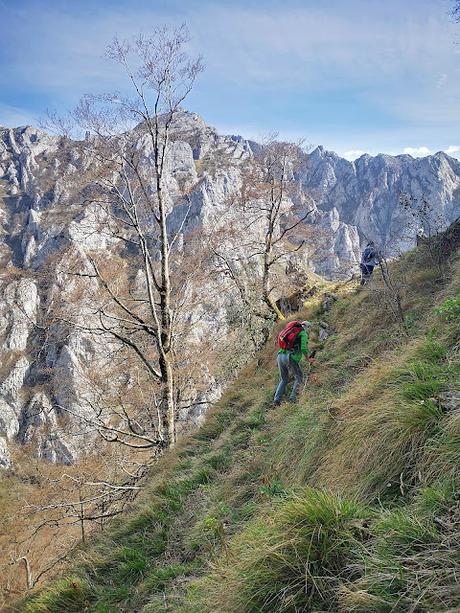 Cabeza Pandescura y Foz del Casaño por la Canal de la Llucia