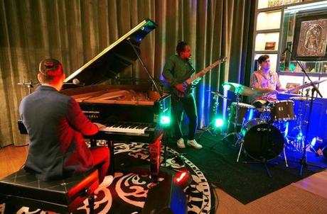 El Malecón Colón de Alfredo Rodríguez El Malecón Colón de Alfredo Rodríguez