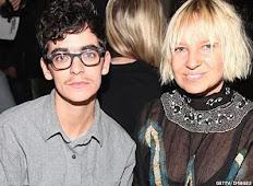 12 CURIOSIDADES SOBRE SIA