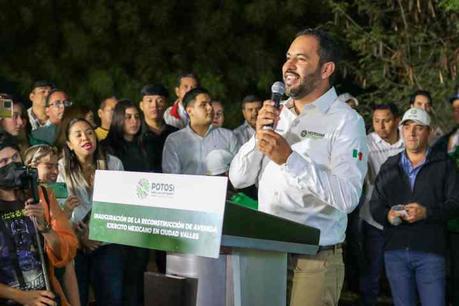 En CD Valles, Ignacio Segura Morquecho inaugura rehabilitación de avenida Ejército Mexicano