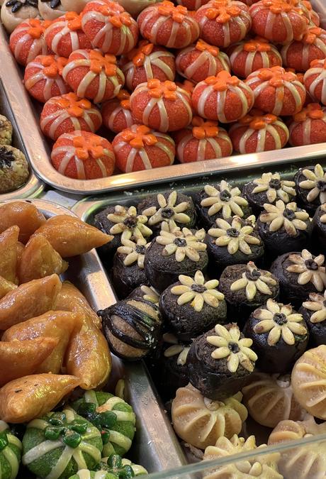 Sara from Collage Vintage at the Royal Mansour Hotel gardens with marocMaroc skincare, Marrakech