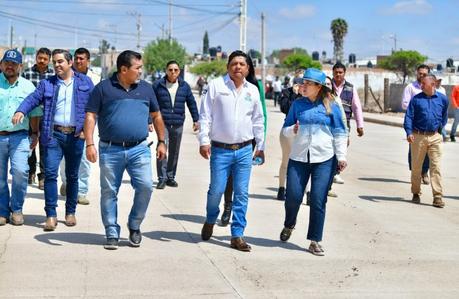 Gobernador supervisa obras de rehabilitación en el camino Real a Saltillo