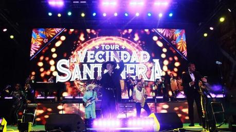 Llenó la Maldita Vecindad y la Sonora Santanera la Plaza Fundadores