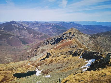 Cuiña y El Campanario desde Tejedo de Ancares