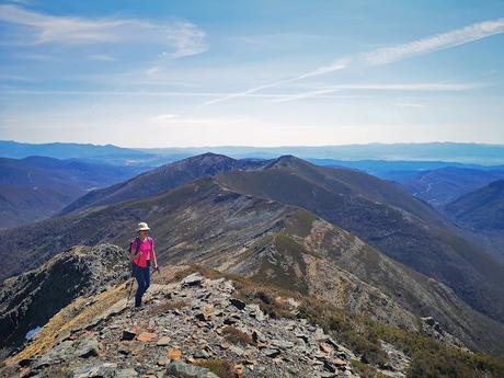 Cuiña y El Campanario desde Tejedo de Ancares