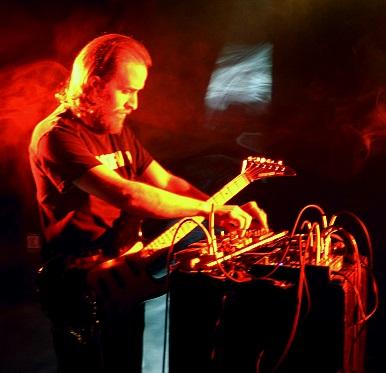 Aidan Baker - Gauge Amber Tones (2022)