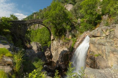 Visita el Puente del Diablo