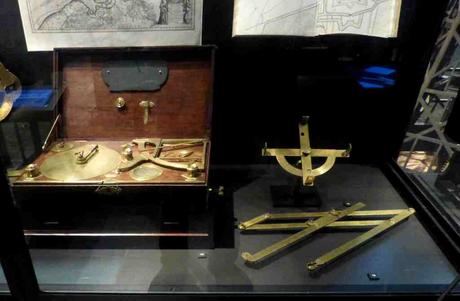 Instrumentos matemáticos en el Boerhaave de Leiden