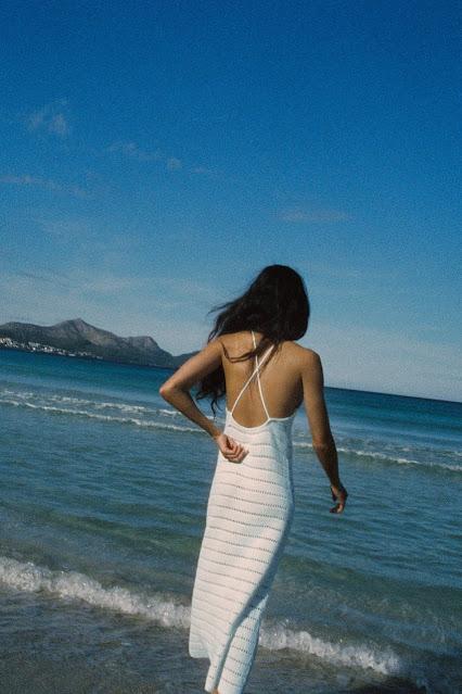 COMPRAS DE LA SEMANA; ABRIL (III).-