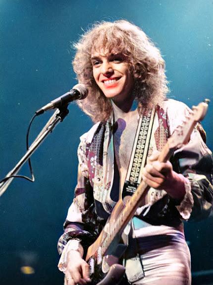 Efemérides del Rock y Heavy Metal: Que pasó un 22 de Abril