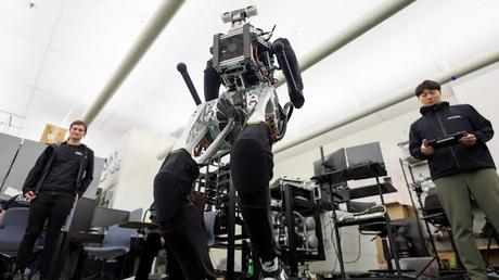 #TECNOLOGÍA: | Así luce el #robot humanoide que podría jugar mejor que Messi (+VIDEO) #TECNOLOGÍA: | Así luce el #robot humanoide que podría jugar mejor que Messi (+VIDEO)